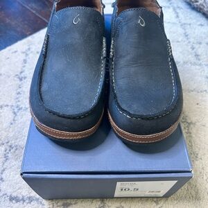 OluKai Men's Dark Blue and Brown Loafers